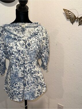 Soft Surroundings Blue & White Floral Henley Blouse